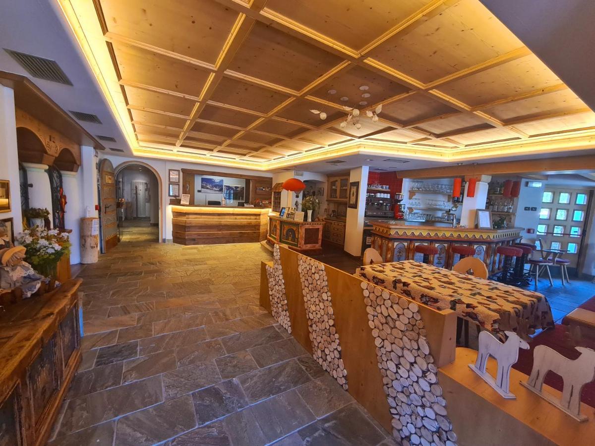 Hotel Piedibosco Moena Exterior foto